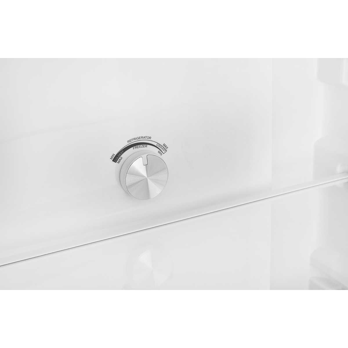 Холодильник Italian Door ZUGEL ZRFD200W, белый металл